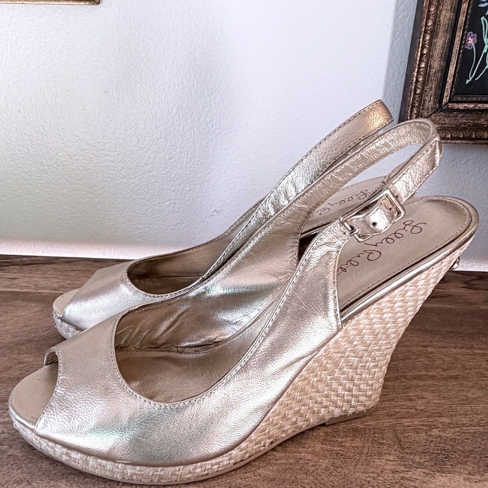 Lilly Pulitzer Gold Metallic Leather Wedge Peep Toe Slingback Sandals *READ